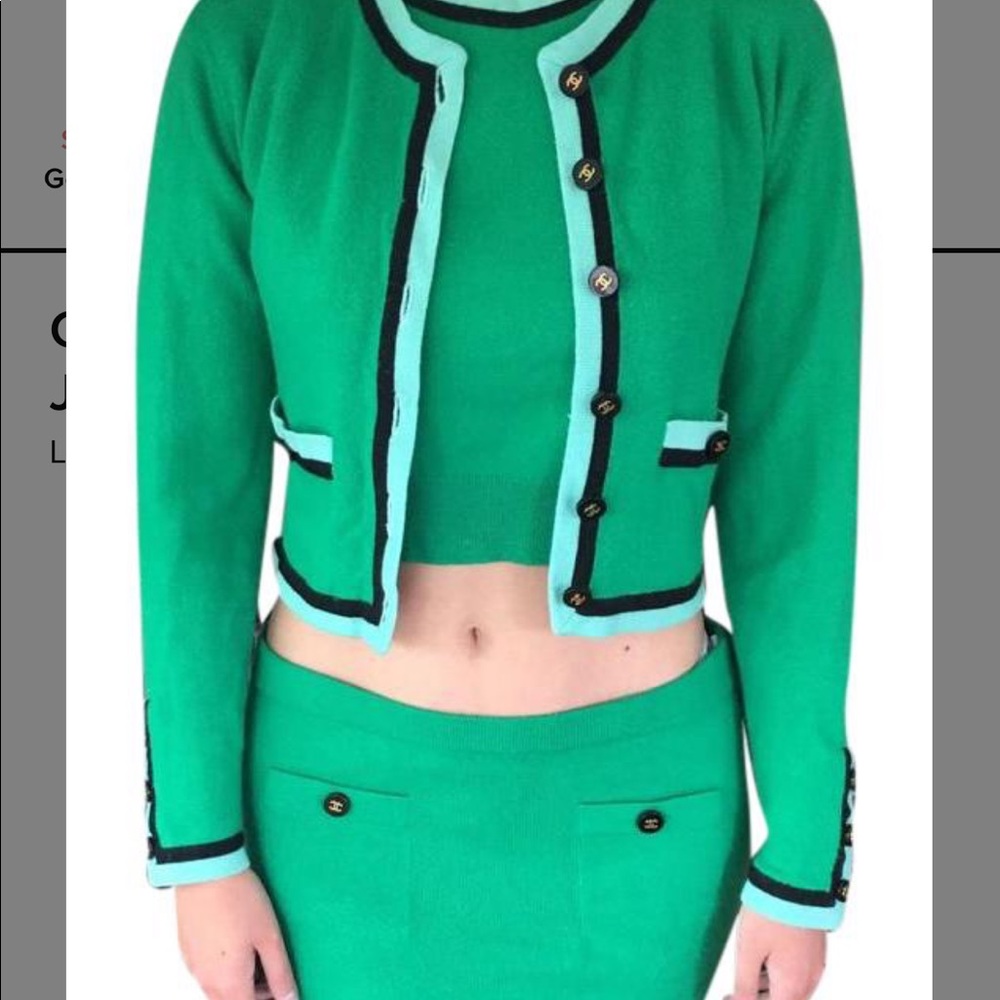 ISO Chanel 2 or 3 piece in white and black!!